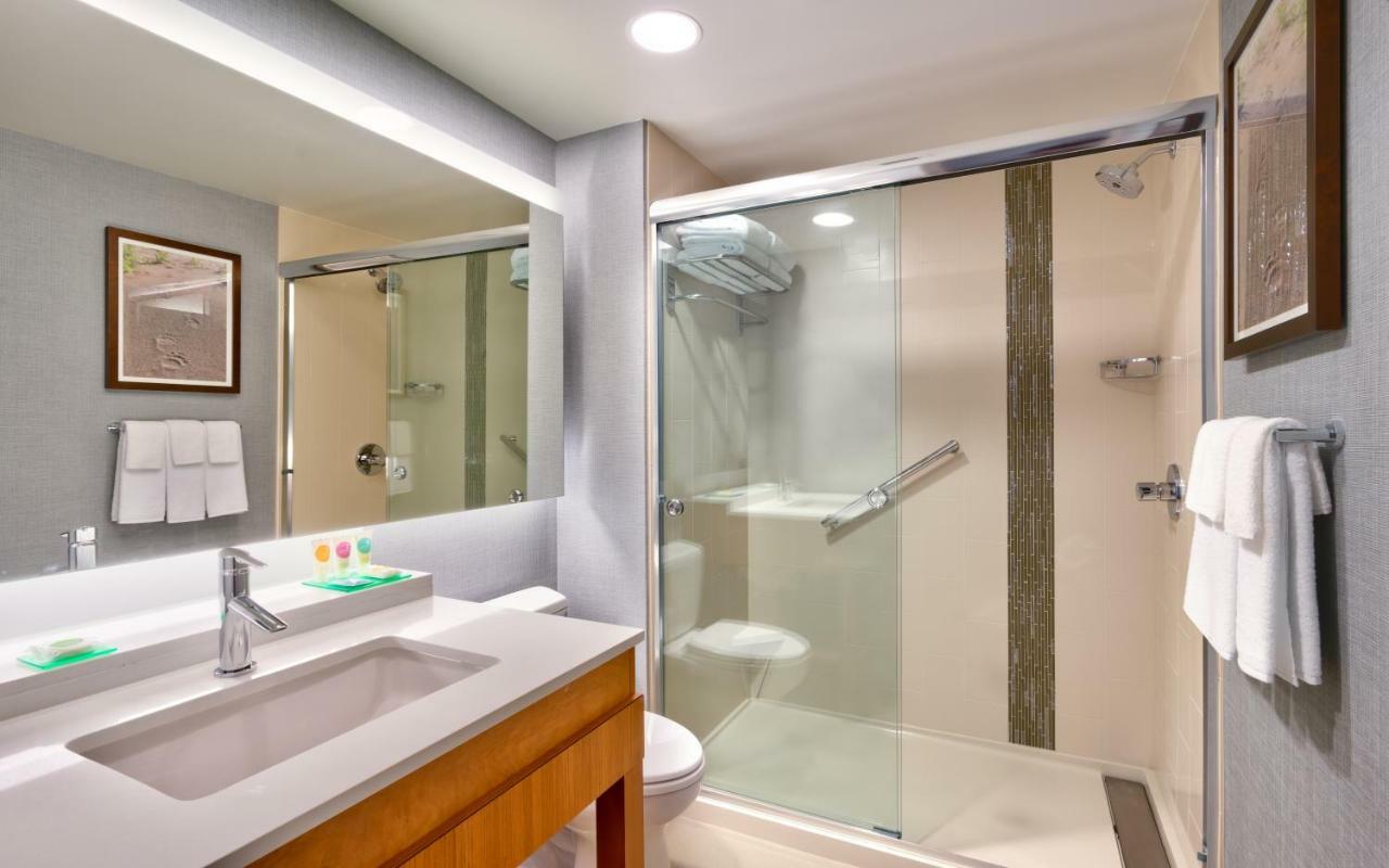 Hyatt Place Anchorage-Midtown Екстериор снимка
